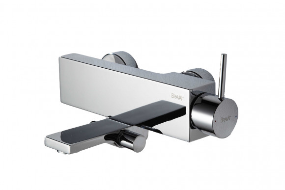 Смеситель для ванны Bravat Arc F66061C-01A-ENG, хром Смеситель для ванны Bravat Arc F66061C-01A-ENG, хром
